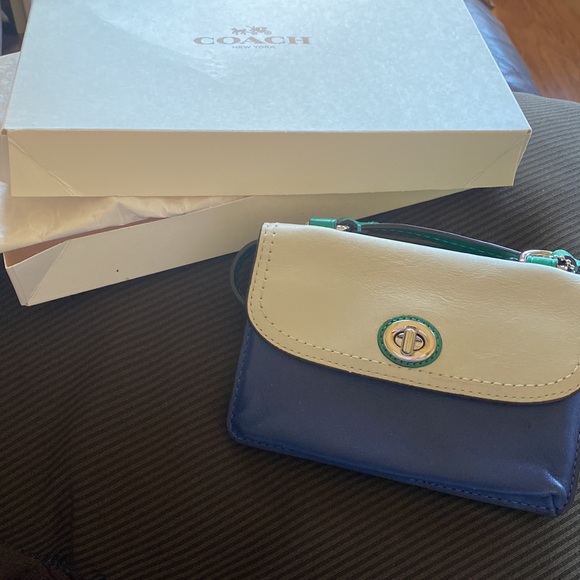 Coach Colorblock Dylan Crossbody bag - Picture 11 of 13